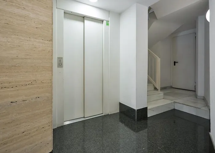 3ind1113 - One Bedroom Barcelona